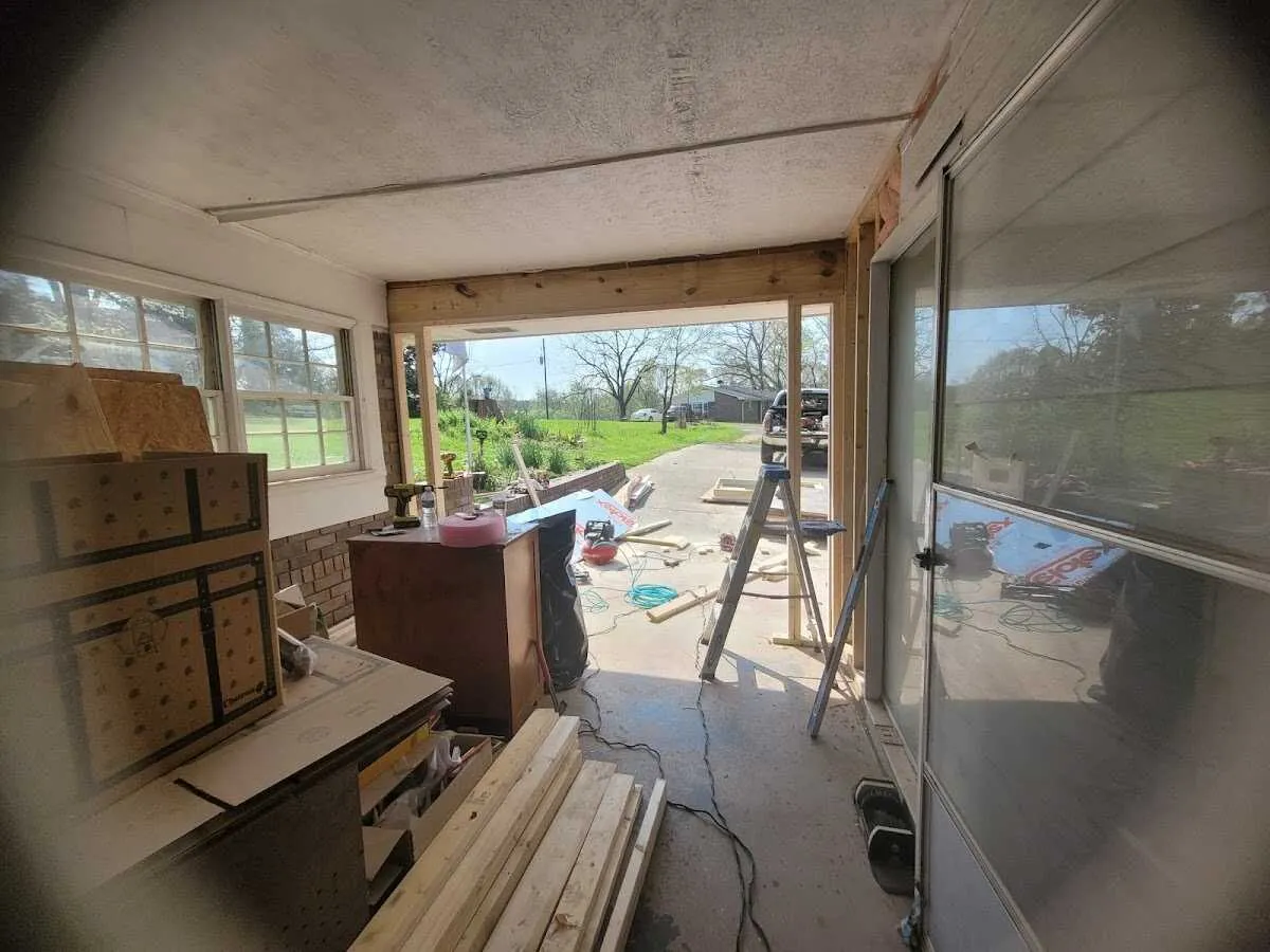 Air movers and dehumidifier for Water Mitigation Services in Paw Paw