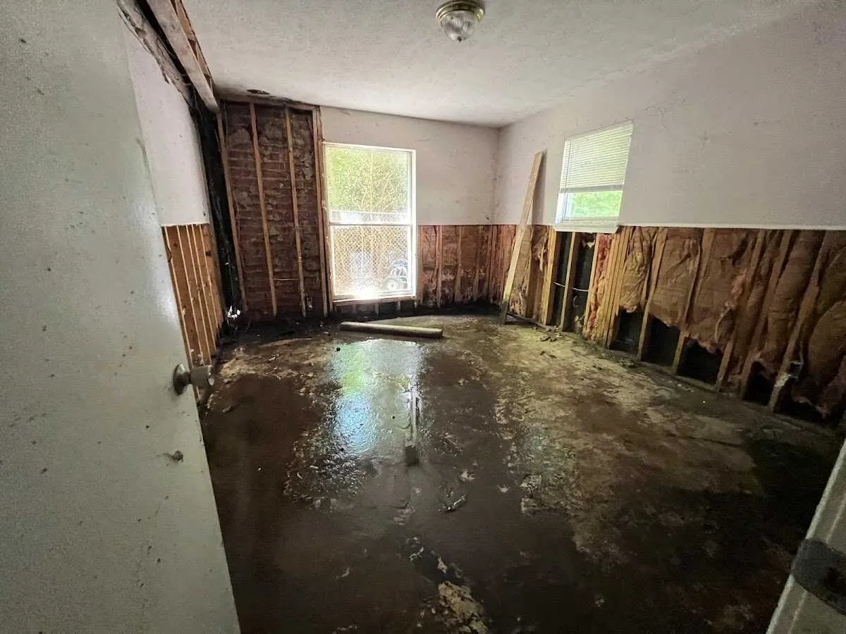Water Damage Restoration services in Paw Paw, MI